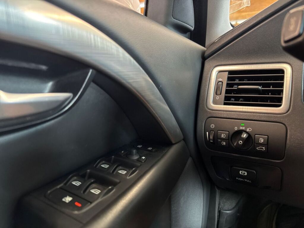 Volvo V70 2009 Hopea