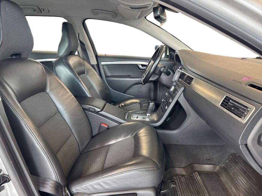 Volvo V70 2009 Hopea