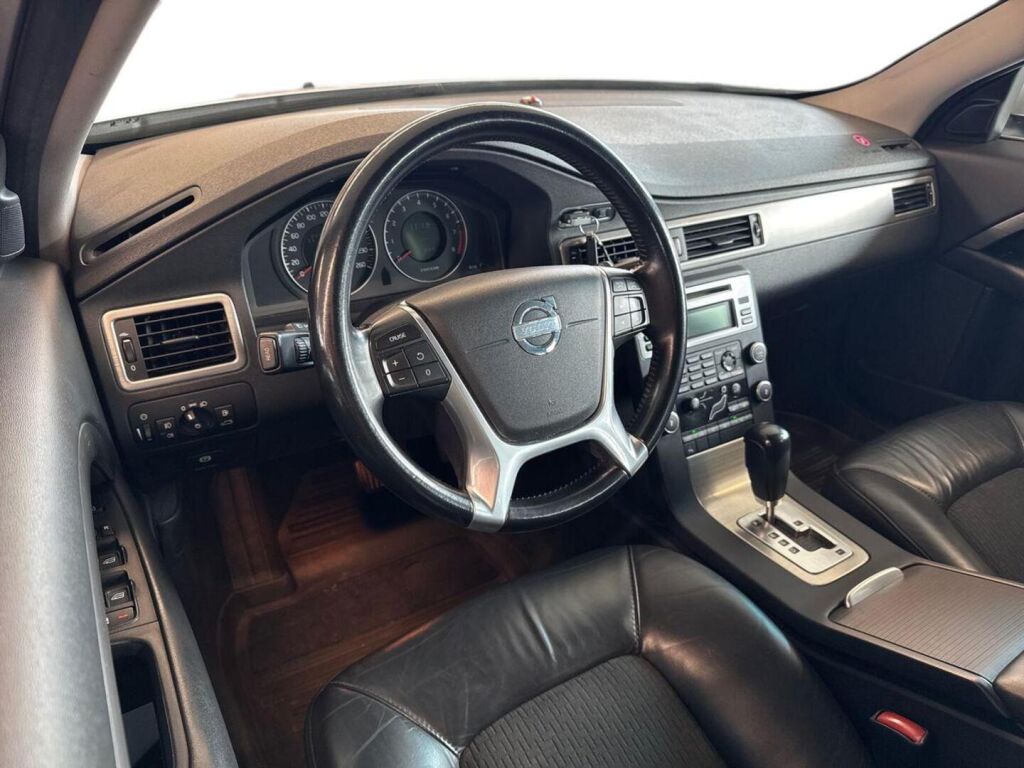 Volvo V70 2009 Hopea