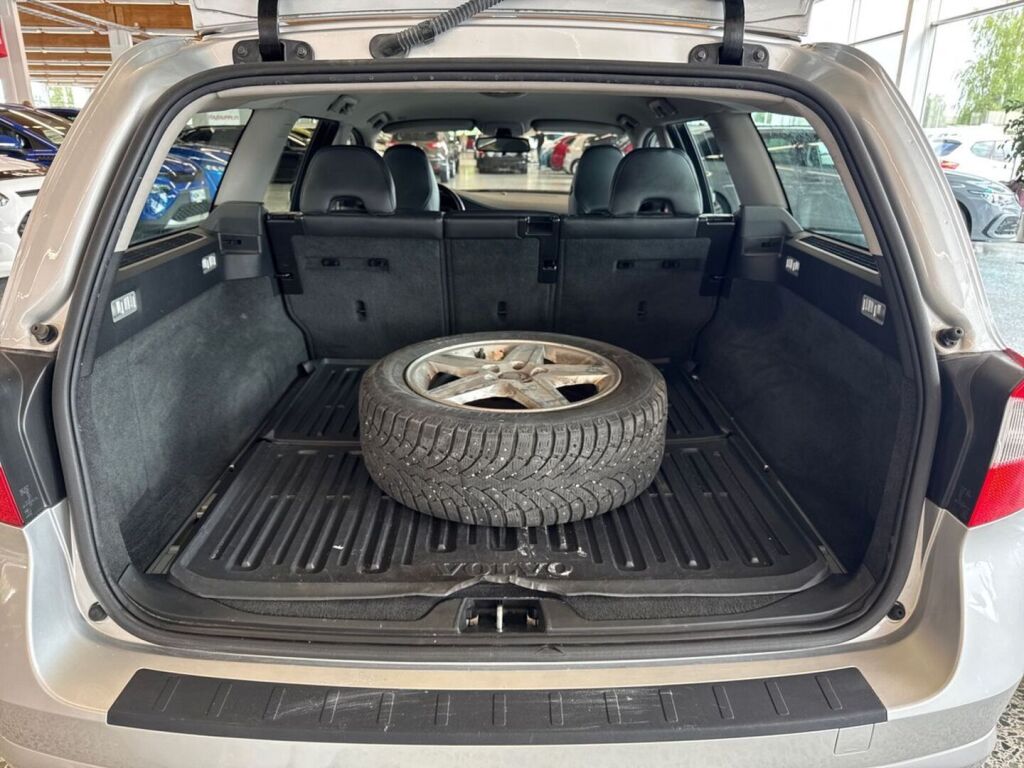 Volvo V70 2009 Hopea