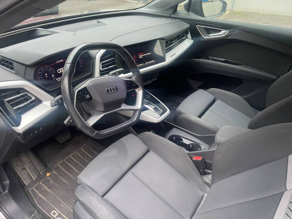 Audi Q4 e-tron 2022, bild 7/8
