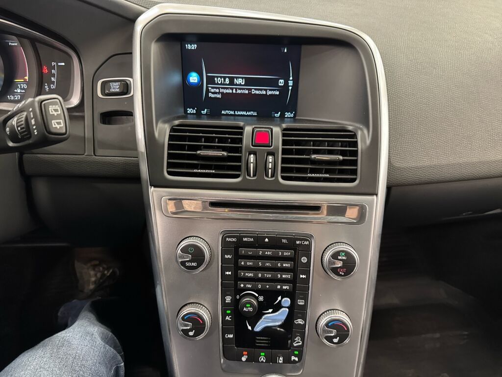 Volvo XC60 2016 Musta