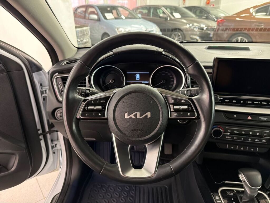 Kia Ceed 2022 Valkoinen