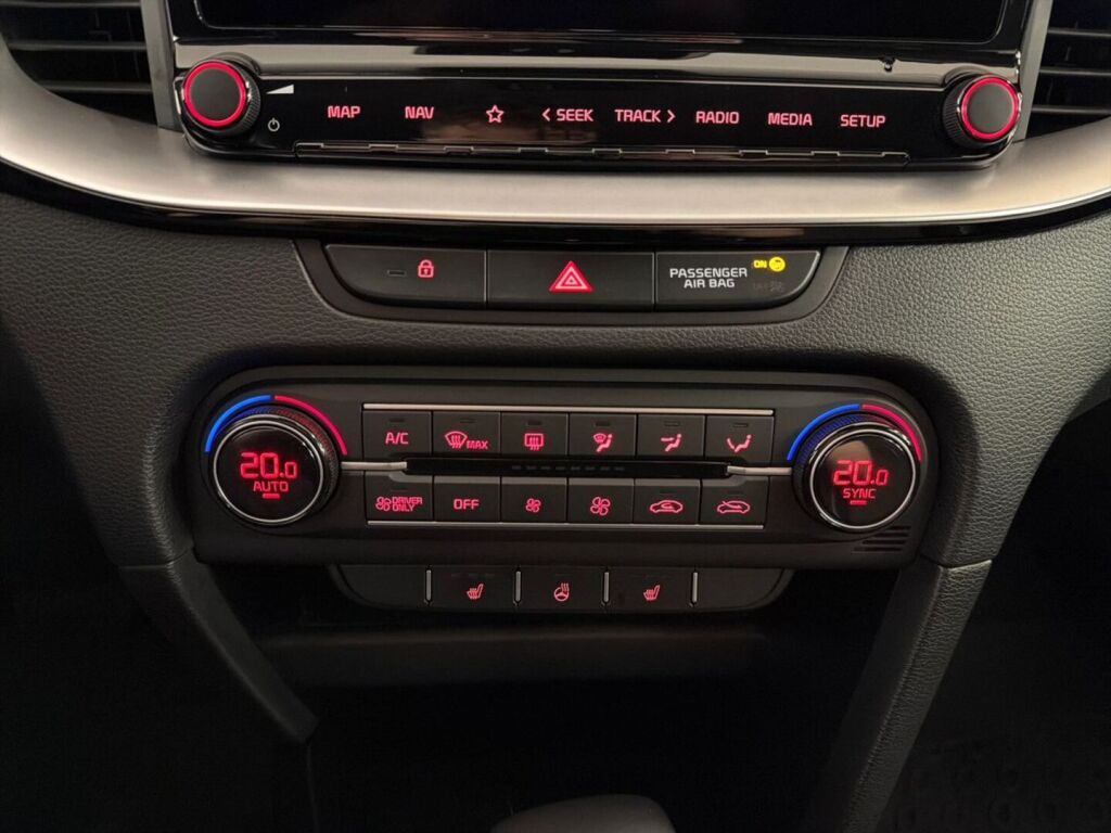 Kia Ceed 2022 Valkoinen