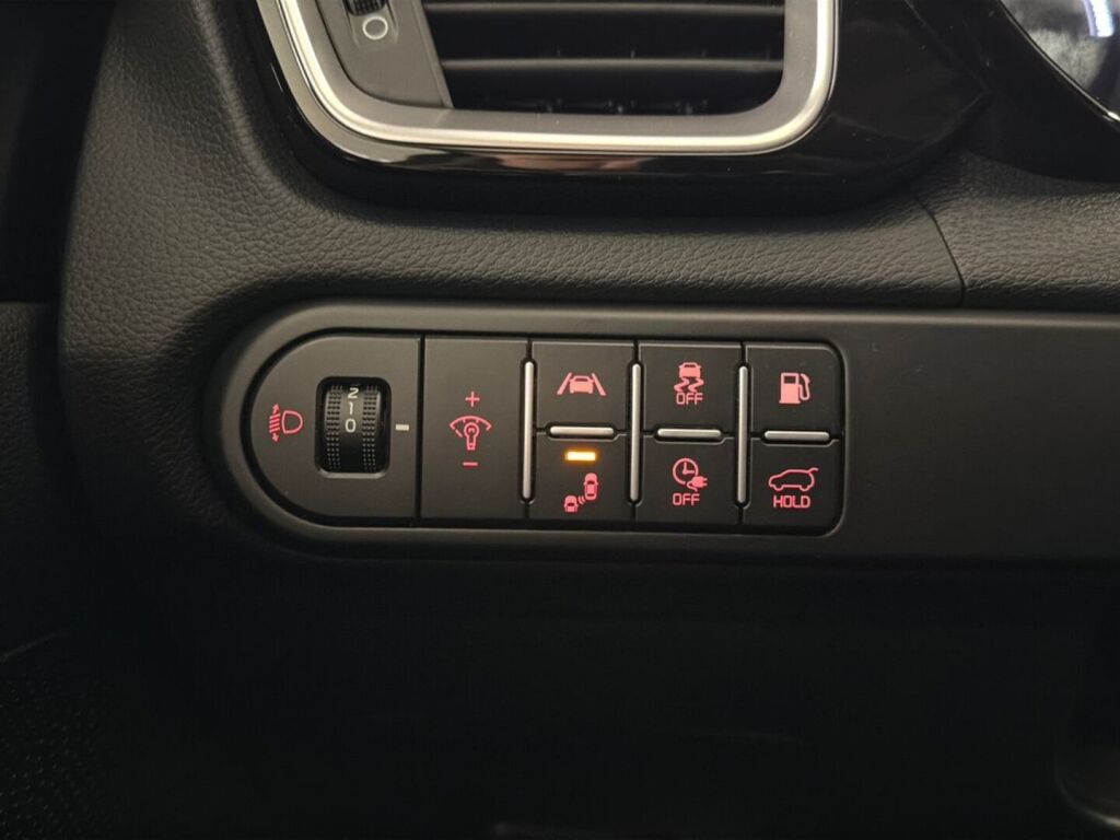 Kia Ceed 2022 Valkoinen