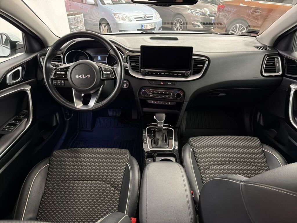 Kia Ceed 2022 Valkoinen