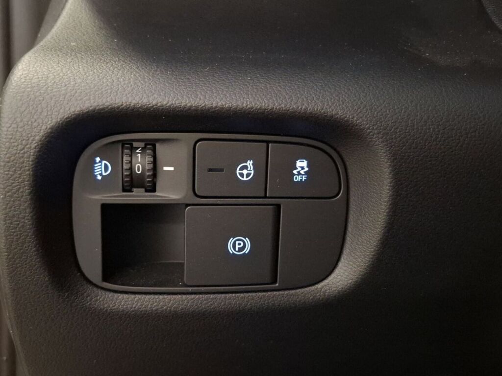 Hyundai INSTER 2025 Valkoinen