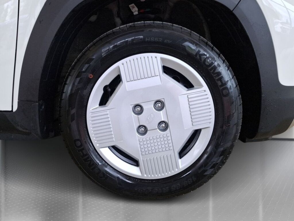 Hyundai INSTER 2025 Valkoinen