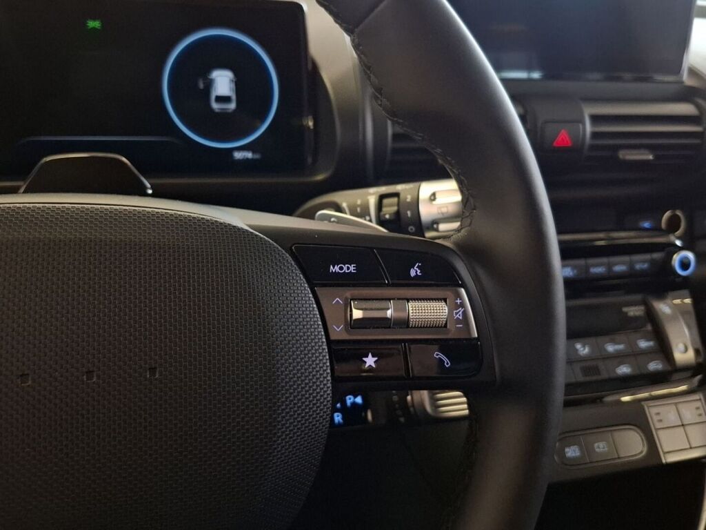 Hyundai INSTER 2025 Valkoinen
