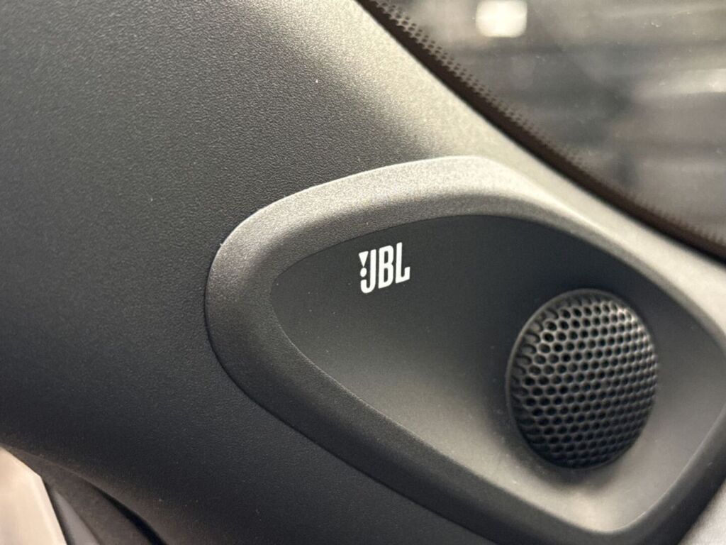 Toyota Yaris 2023 Harmaa