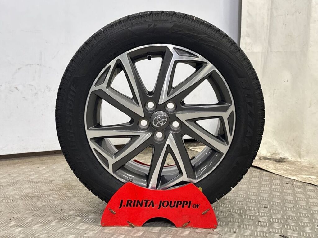 Toyota Yaris 2023 Harmaa