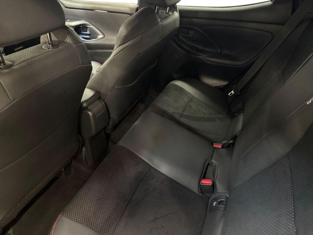 Toyota Yaris 2023 Harmaa