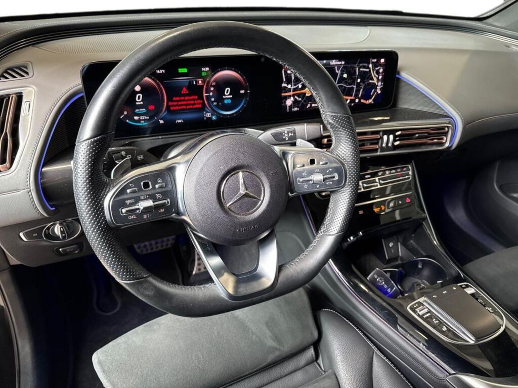 Mercedes-Benz EQC 2021 Musta