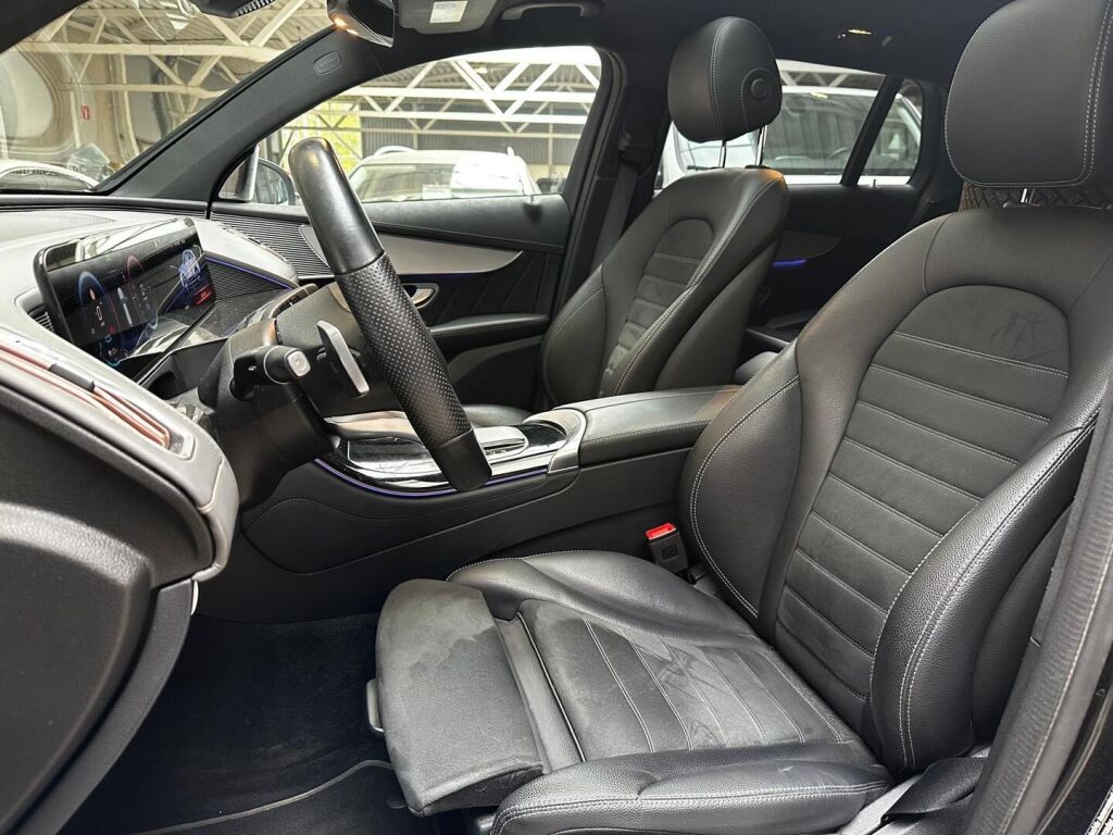 Mercedes-Benz EQC 2021 Musta