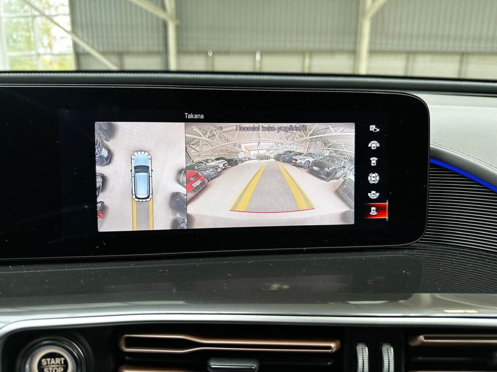 Mercedes-Benz EQC 2021 Musta