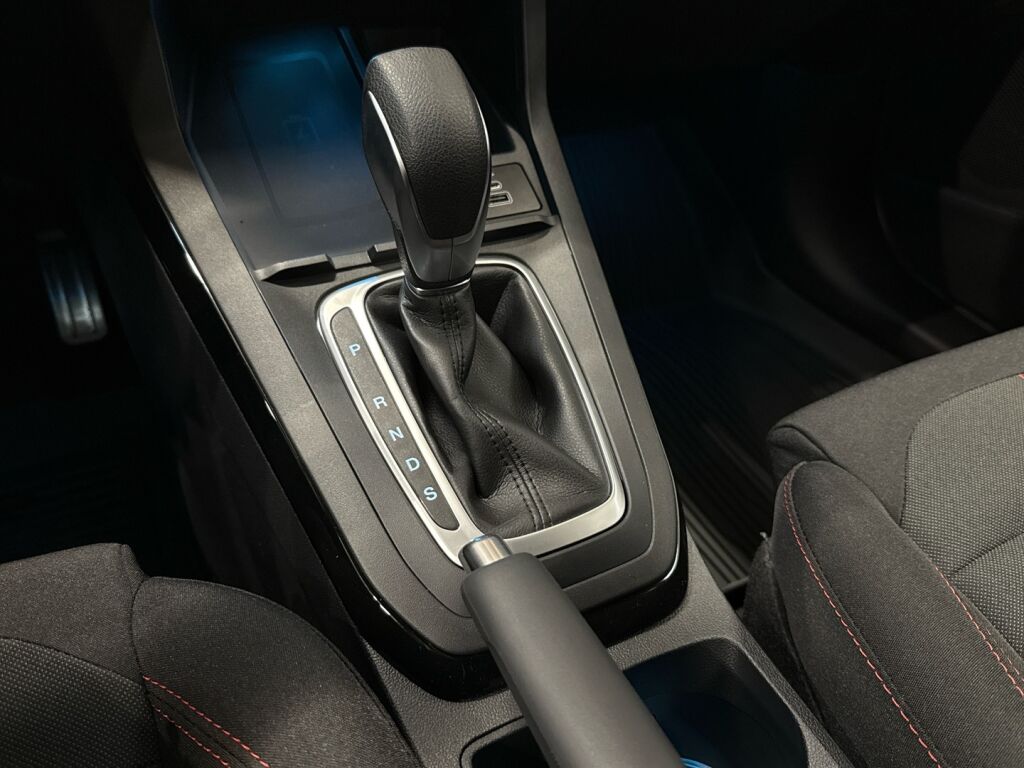 Ford Puma 2025 Musta