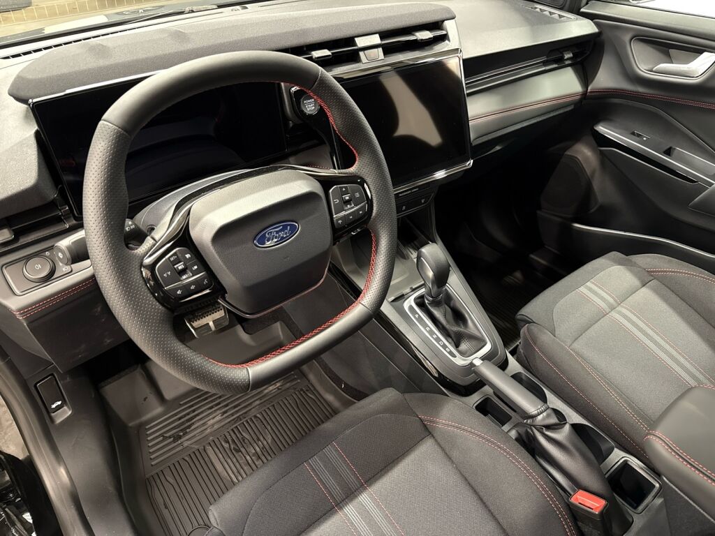 Ford Puma 2025 Musta