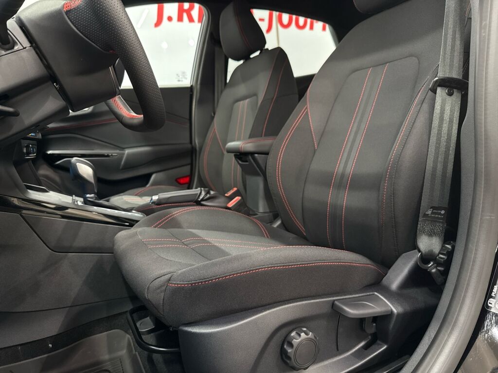 Ford Puma 2025 Musta