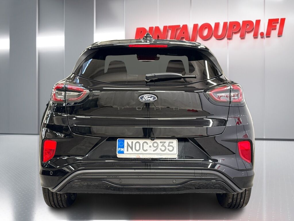 Ford Puma 2025 Musta