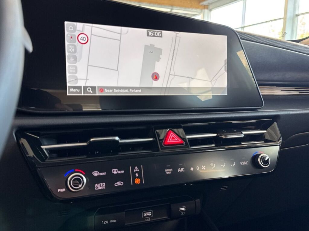 Kia Niro 2025 Valkoinen