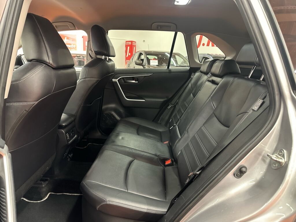 Toyota RAV4 2023 Hopea