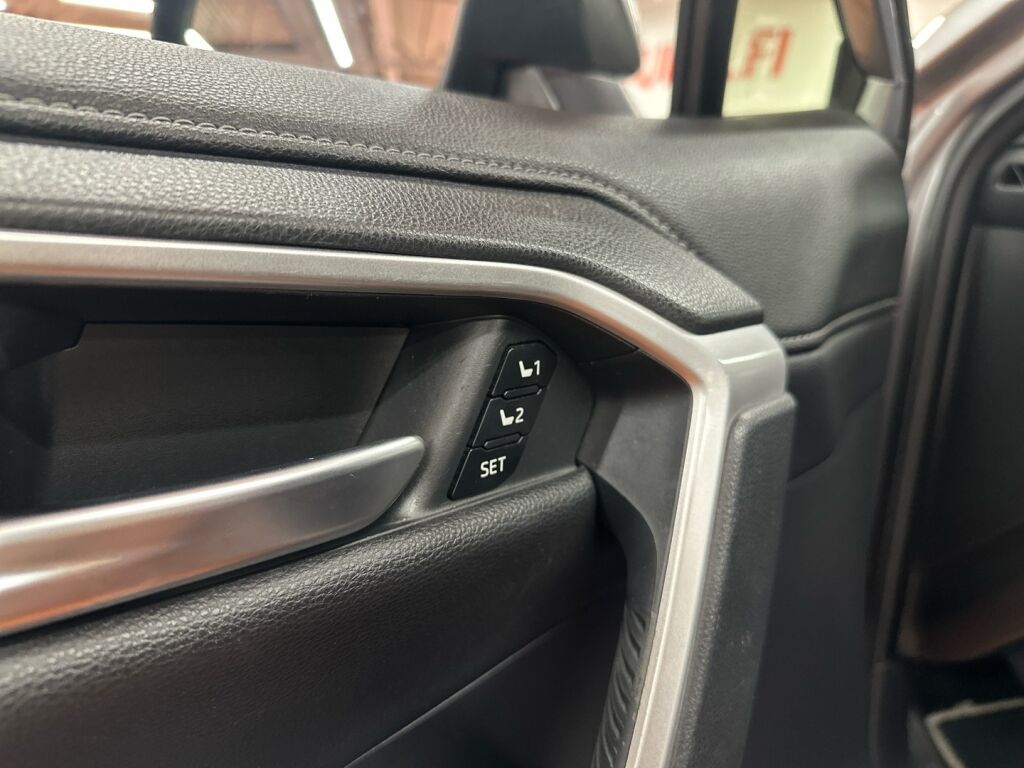 Toyota RAV4 2023 Hopea