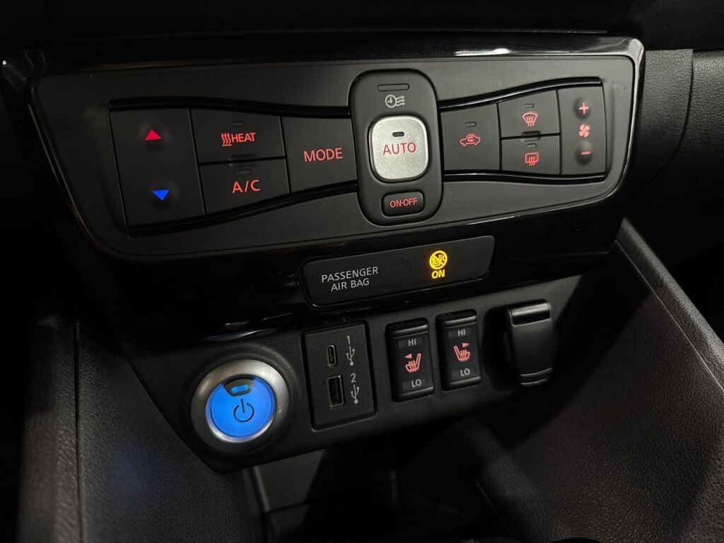 Nissan Leaf 2021 Harmaa