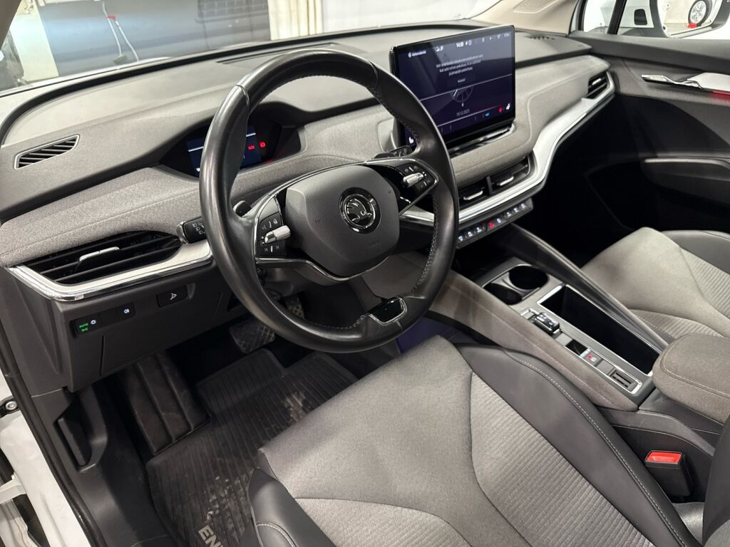 Skoda Enyaq 2022 Moon White metallic