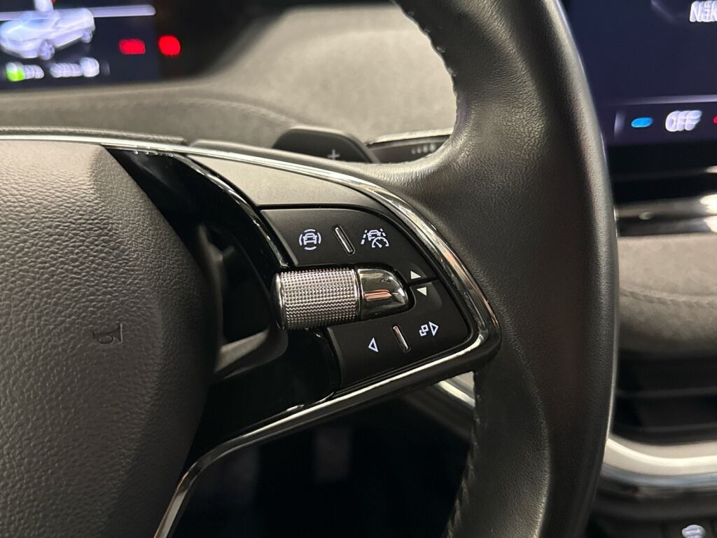 Skoda Enyaq 2022 Moon White metallic