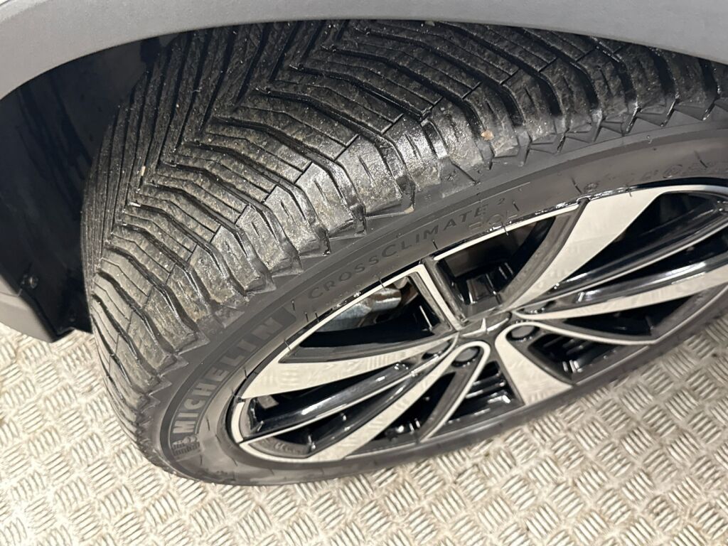 Polestar 2 2023 Snow