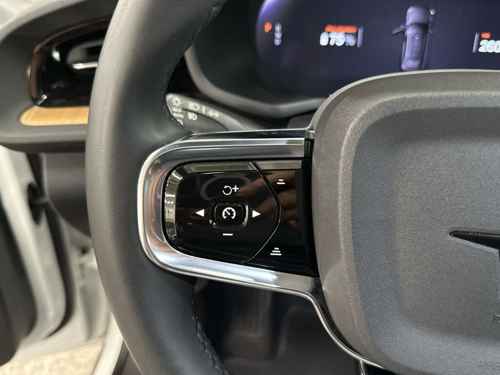 Polestar 2 2023 Snow