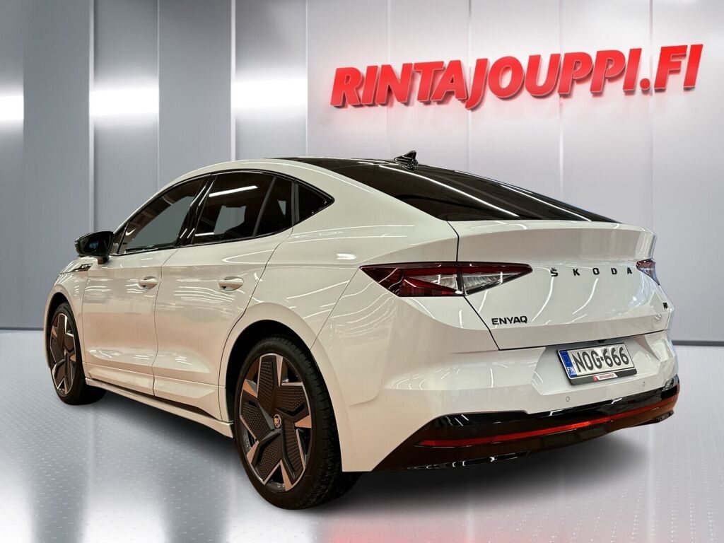 Skoda Enyaq 2023 Valkoinen