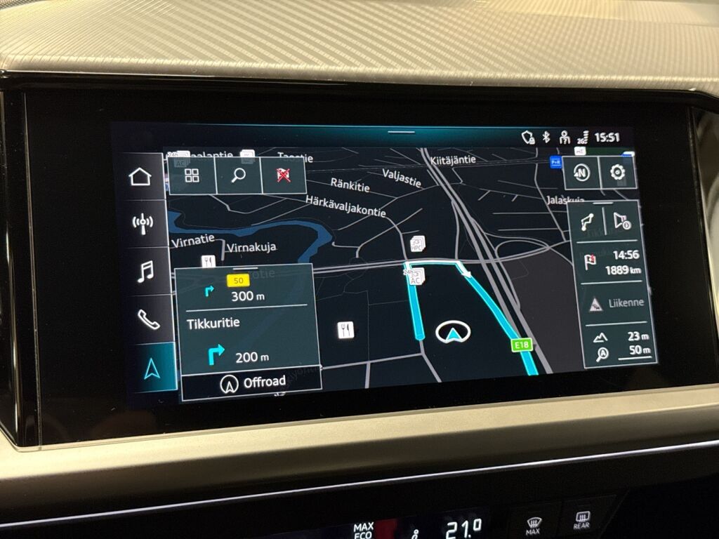 Audi Q4 e-tron 2021 Musta