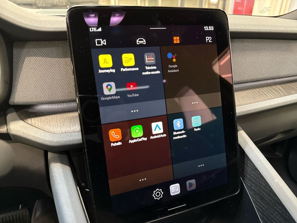 Polestar 2 2022 Harmaa