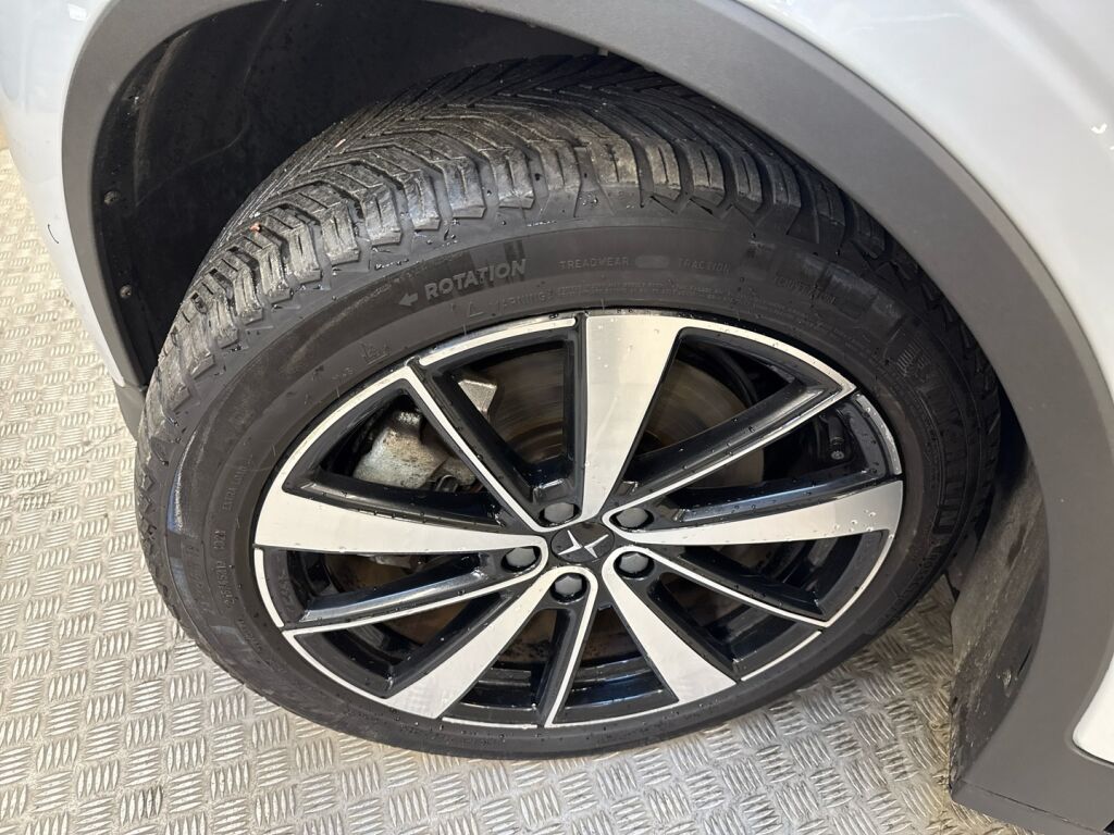 Polestar 2 2022 Harmaa