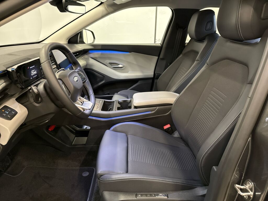 Ford Explorer 2026 Harmaa