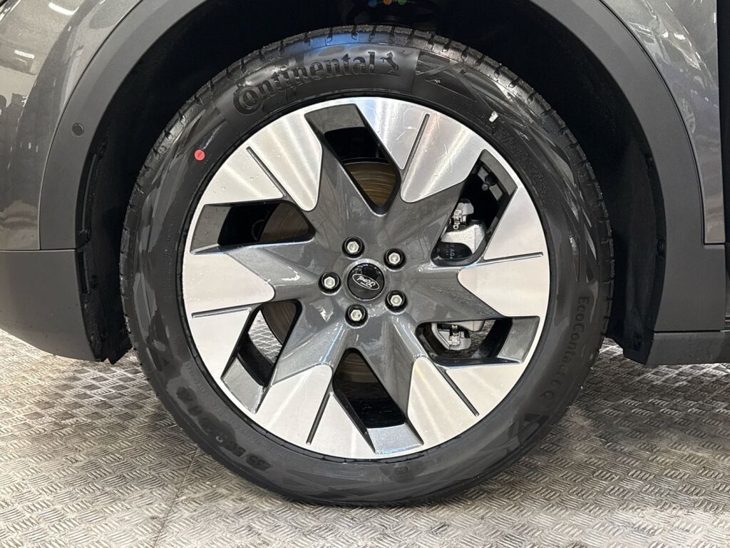 Ford Explorer 2026 Harmaa