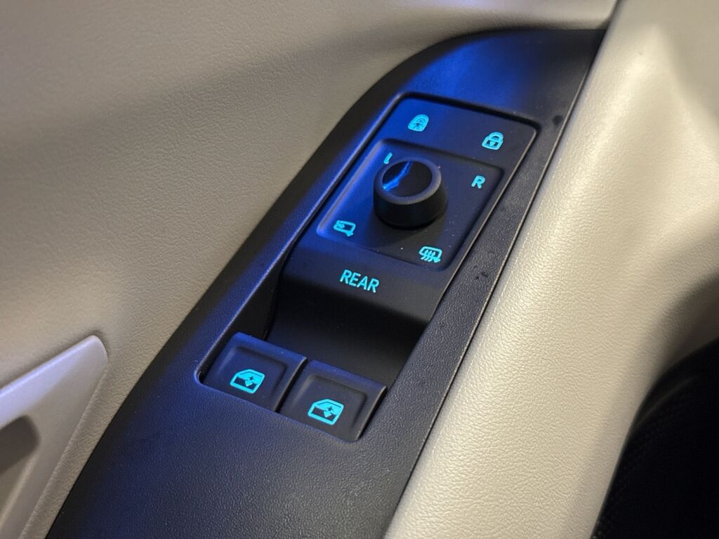 Ford Explorer 2026 Harmaa