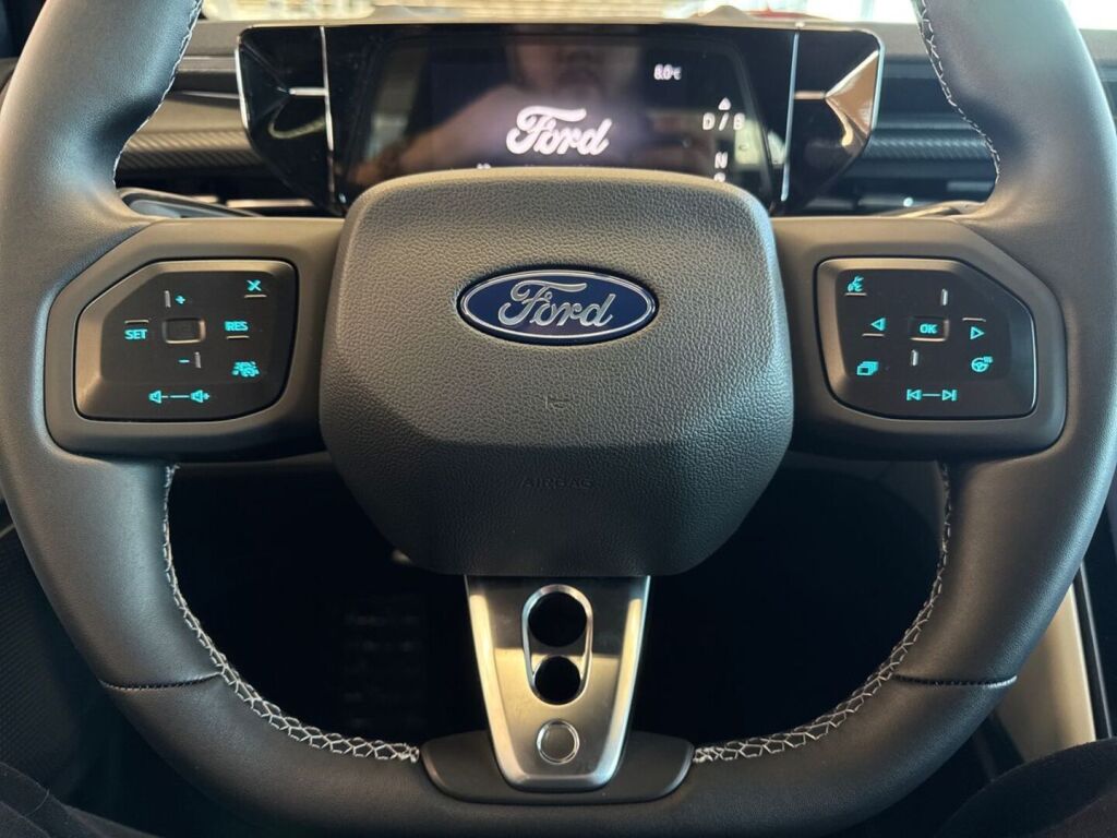 Ford Capri 2026 Frozen White