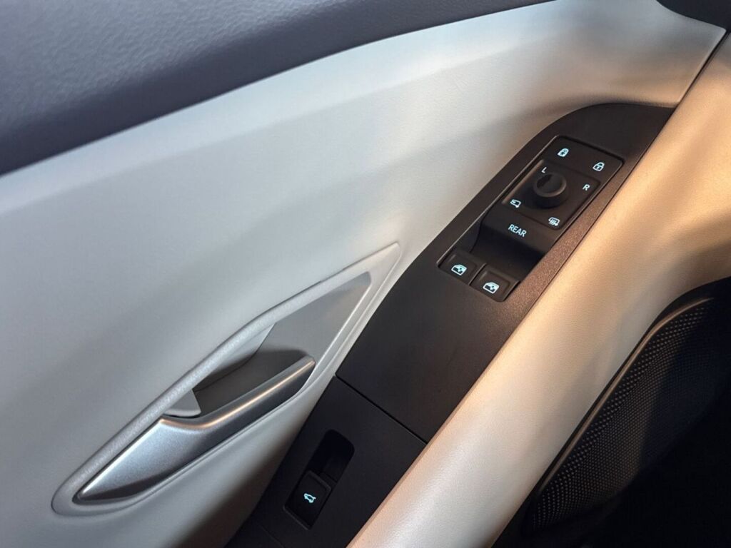 Ford Capri 2026 Frozen White