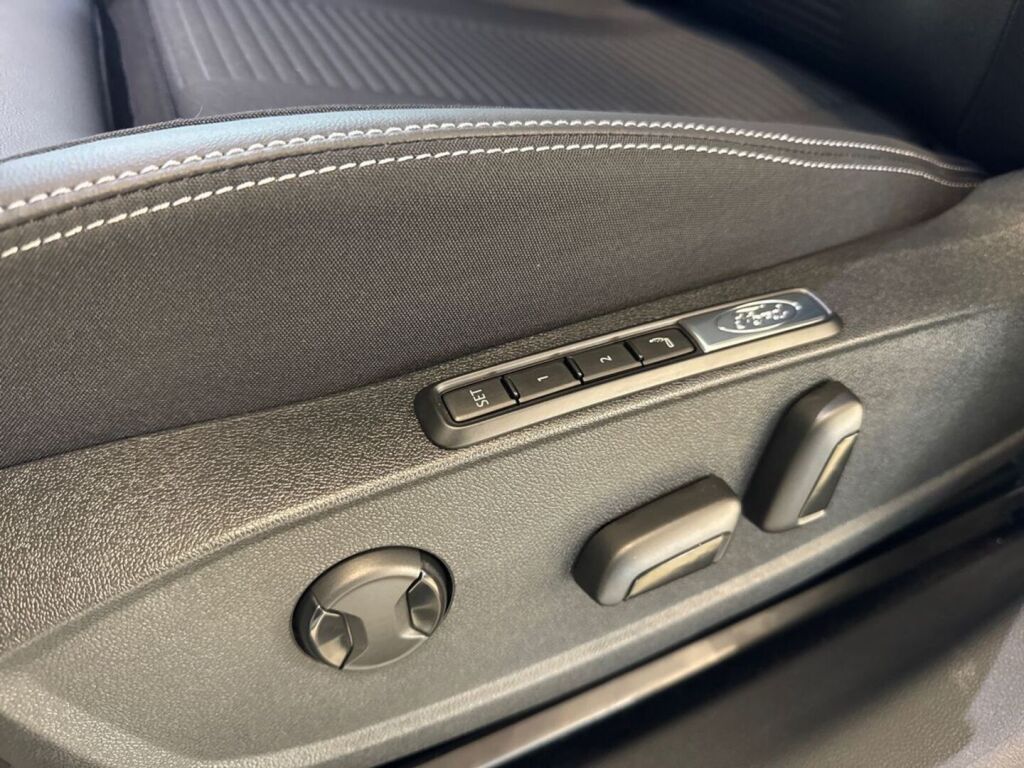 Ford Capri 2026 Frozen White