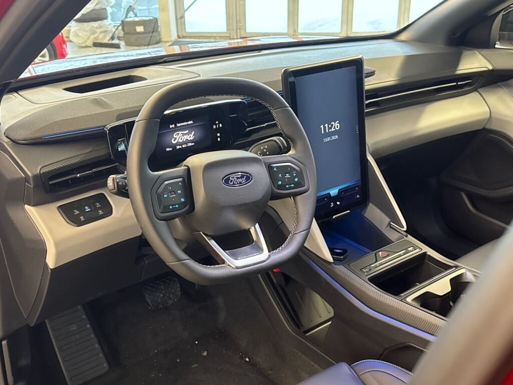 Ford Explorer 2026 Punainen