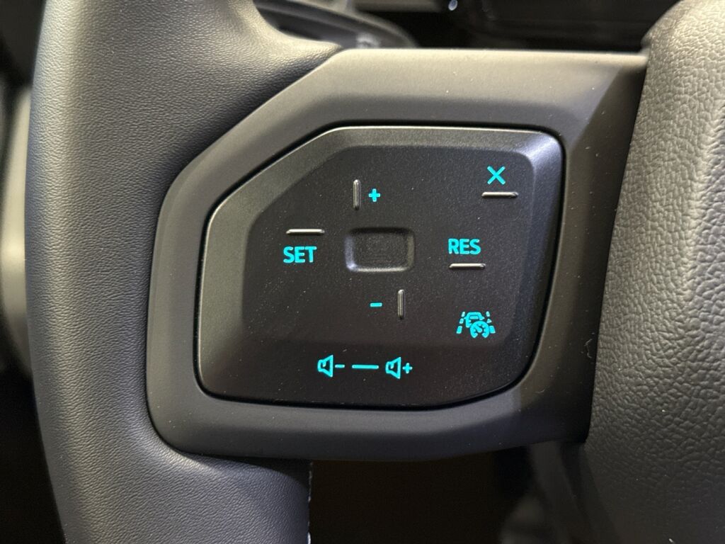 Ford Explorer 2026 Punainen