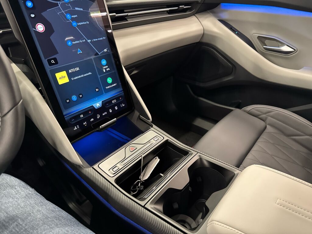 Ford Capri 2025 Punainen