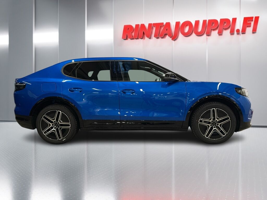 Ford Capri 2026 Sininen