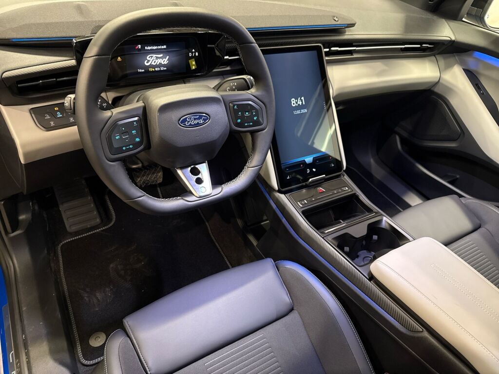 Ford Capri 2026 Sininen