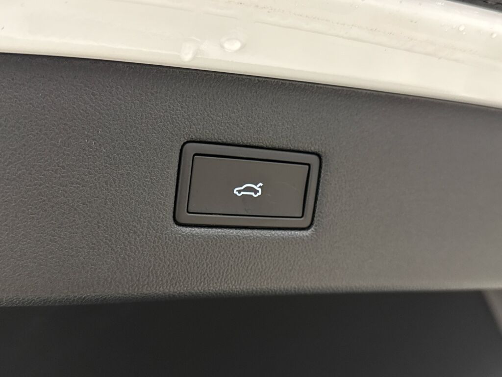 Ford Capri 2026 Valkoinen