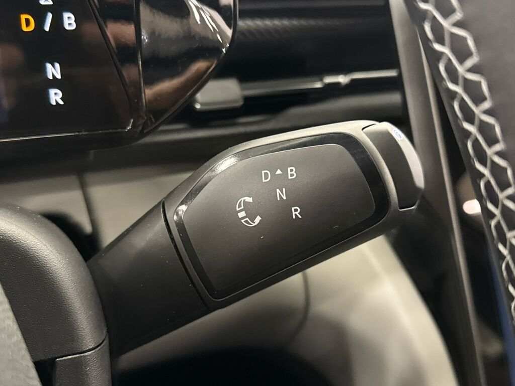 Ford Explorer 2026 Sininen