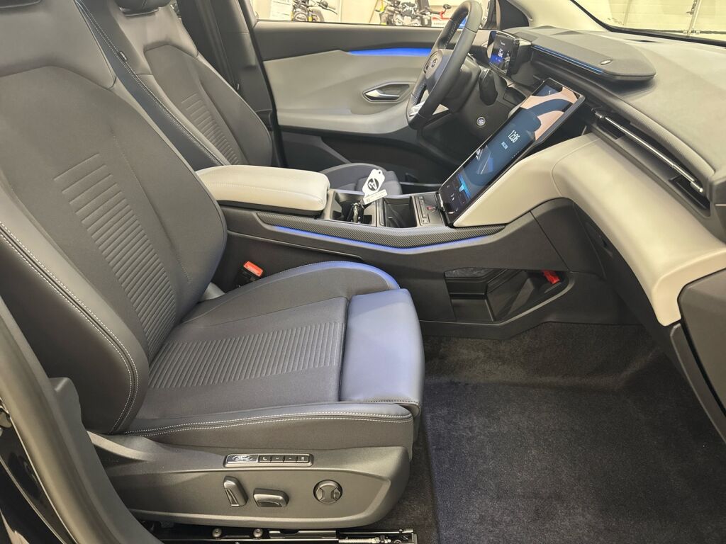 Ford Explorer 2026 Musta