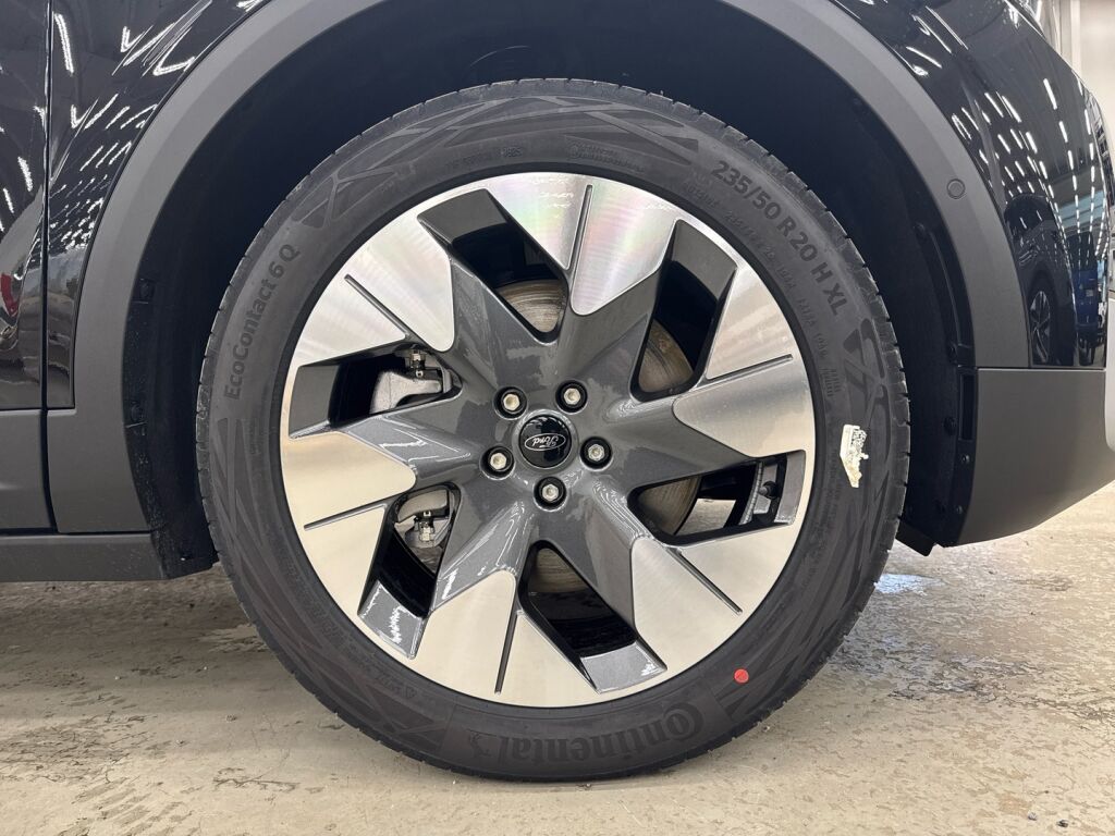 Ford Explorer 2026 Musta